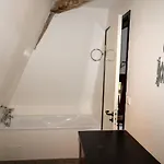 Maison 1 Hébergement de vacances *